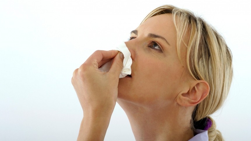 Медики рассказали, при каких болезнях идет кровь из носа