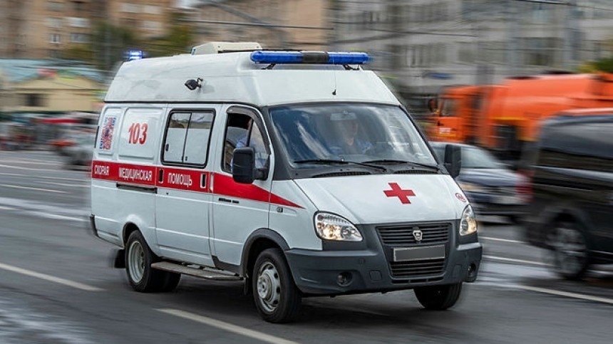 Семеро парней избили четырех 18-летних девушек в центре Санкт-Петербурга