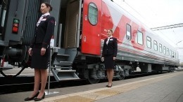 В российских поездах предложили создать курилки