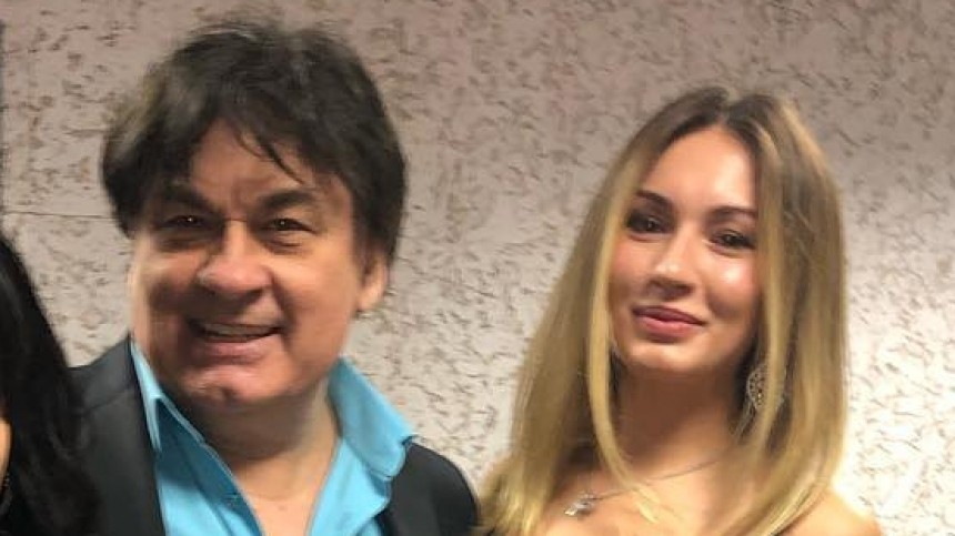 «Не понимает, не слышит»: Александр Серов о конфликте с дочерью