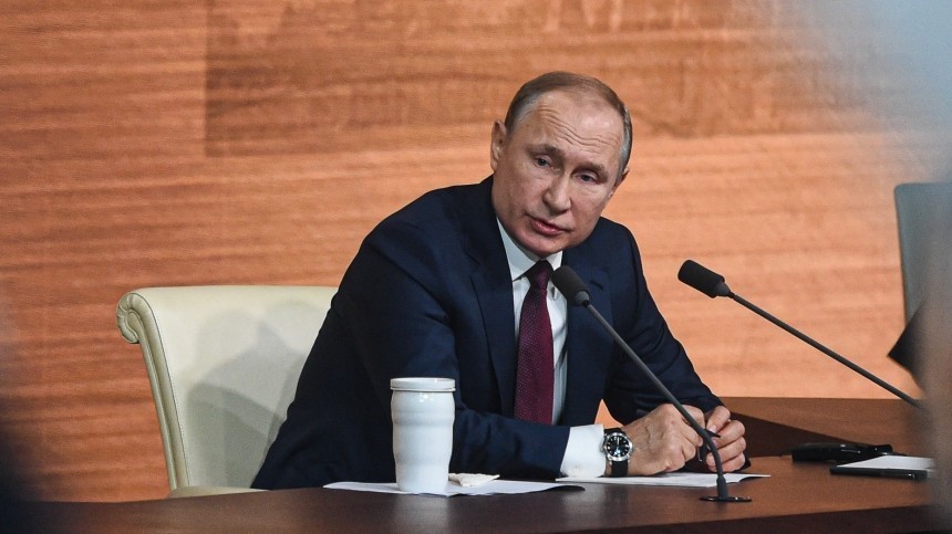 Путин освободил от должностей ряд руководителей МВД, СК, ФСИН И МЧС
