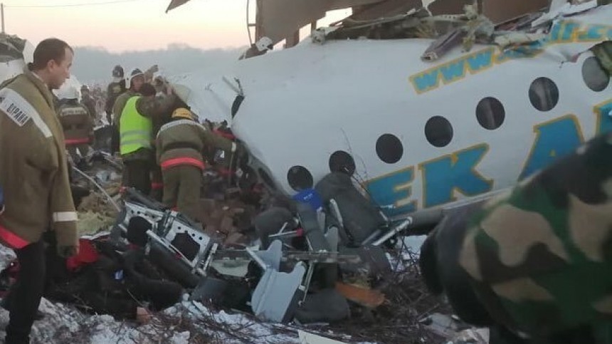 Потерпевший крушение в Казахстане самолет после падения не загорелся