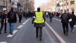 В Париже запретили проводить протесты на Елисейских полях 31 декабря