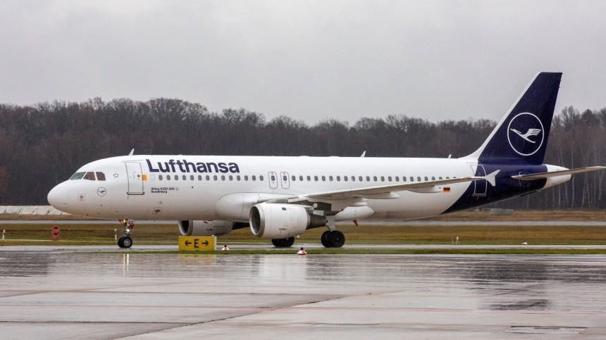 Lufthansa вернула назад свой рейс, следовавший в Тегеран