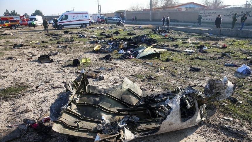 Украинский Boeing-737 в Иране мог быть сбит не одной, а двумя ракетами — CNN