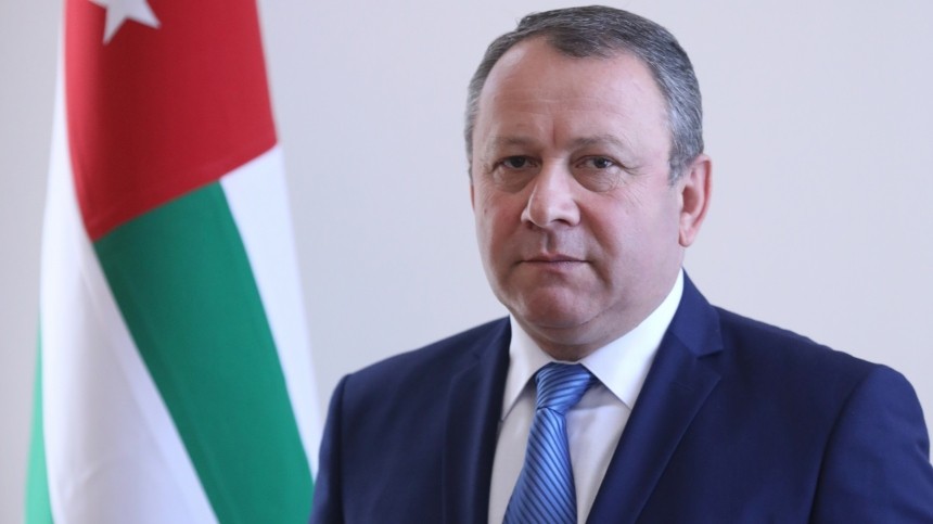 Вице-президент Абхазии Аслан Барциц подал заявление об отставке