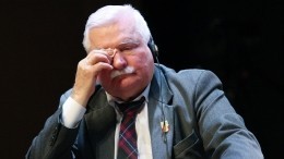 Экс-президент Польши призвал власти страны признать заслуги Красной армии