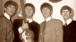 Рукописный текст одной из песен The Beatles выставлен на торги