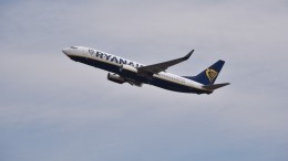 Boeing задымился на взлете в Бухаресте — видео