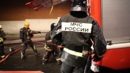 Пожарный погиб при взрыве газового баллона во время тушения пожара в Подмосковье