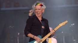 Гитарист The Rolling Stones Кит Ричардс бросил курить в 75 лет