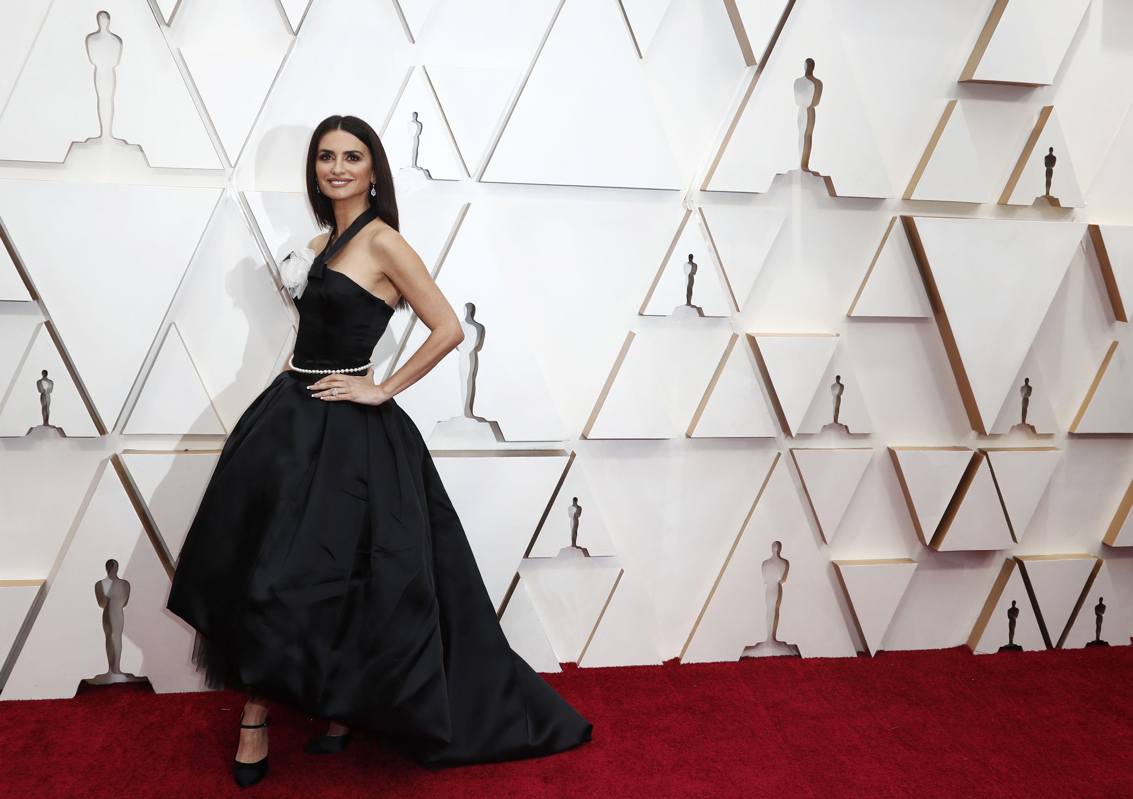 Десять самых впечатляющих нарядов на церемонии «Оскар-2020»