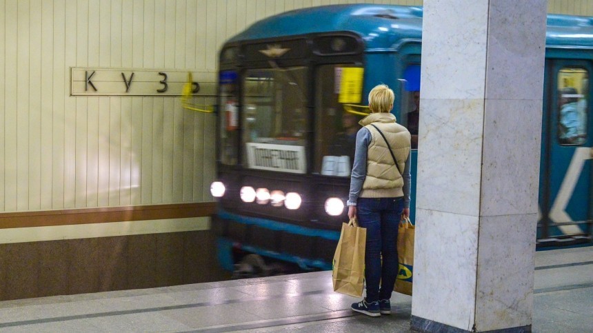 Москвич сломал женщине палец во время драки в метро