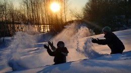 Игра маленьких детей в снежки закончилась сотрясением и черепно-мозговой травмой