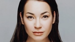 Иду Галич с первенцем выписали из роддома — видео