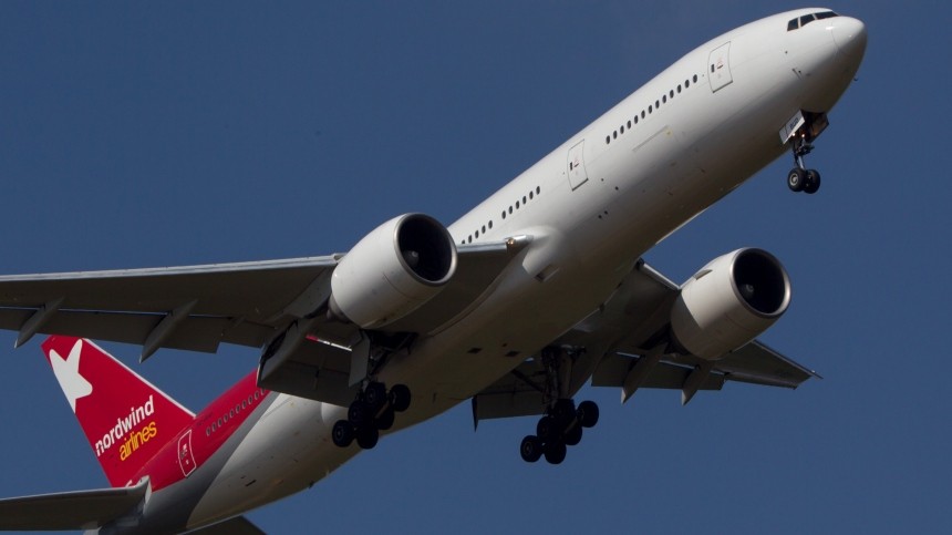 Boeing 777 Уфа — Пхукет, перенаправленный в Москву, успешно приземлился