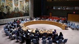 Небензя в СБ ООН посоветовал перестать защищать террористов в Сирии