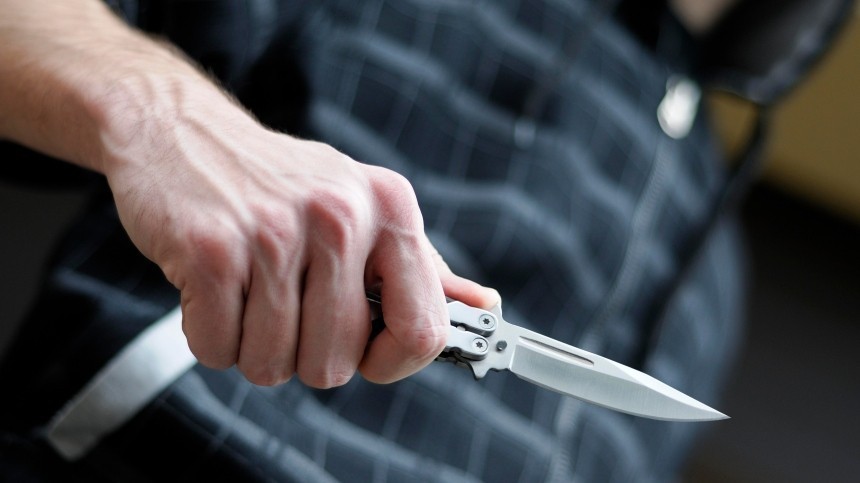 Житель Прикамья зарезал пасынка и исполосовал ножом его возлюбленную