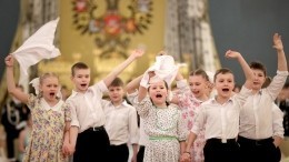 Комитет Думы одобрил поправку к Конституции о детях как о приоритете госполитики России