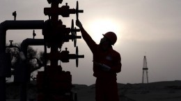 Ирак и Кувейт снизили цены на нефть следом за Саудовской Аравией