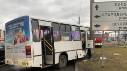 Момент жесткого ДТП с маршруткой в Петербурге попал на видео