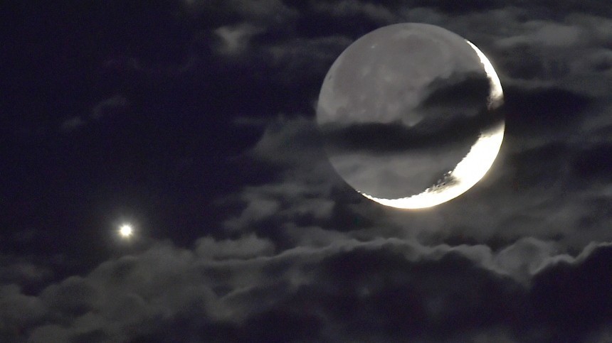 Как Выглядит Растущая Луна Фото