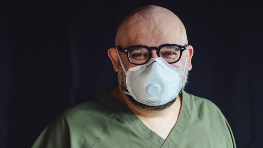 Главврач больницы в Коммунарке рассказал о поразивших его пациентах с коронавирусом