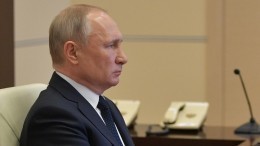 Путин потребовал не прекращать доплаты для врачей после введения новых федеральных выплат