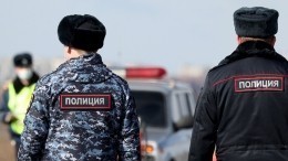 Полицейские дежурят на всех въездах в Москву из-за коронавируса