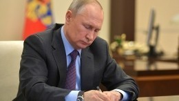 Песков рассказал, где живет и работает Путин в условиях пандемии