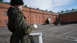 Онлайн-парад и концерт организовали для ветерана ВОВ в Новосибирске