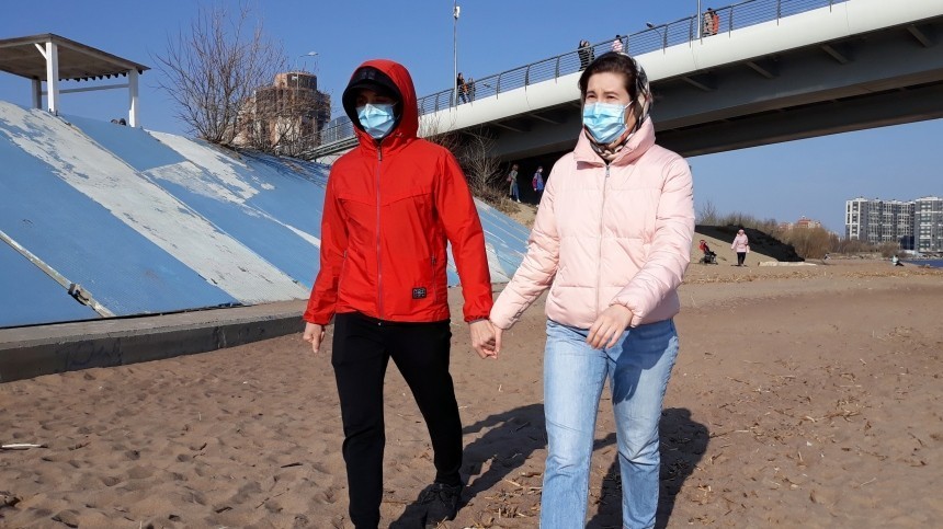 «Благодаря» нарушителям самоизоляции число зараженных в Петербурге возрастет в десятки раз