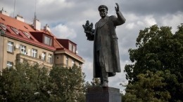 Чехия предложила России урегулировать споры из-за сноса памятника Коневу