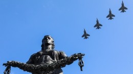 Праздник на земле и в воздухе: как отметили 75-летие Победы в Петербурге
