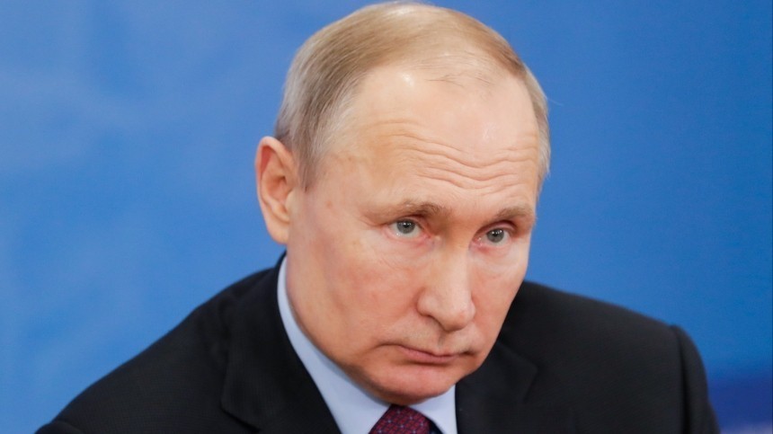 Путин рассказал о «пробирающей до слез» картине о Великой Отечественной войне