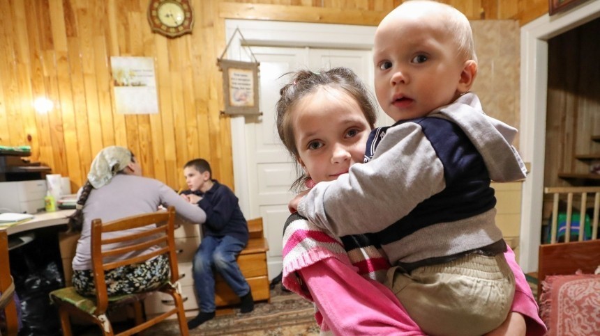 Как получить дополнительные выплаты на детей, обещанные Путиным