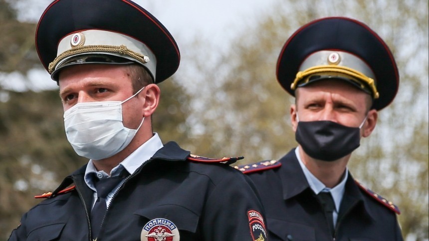В Госдуму внесли проект закона, позволяющий полиции вскрывать машины
