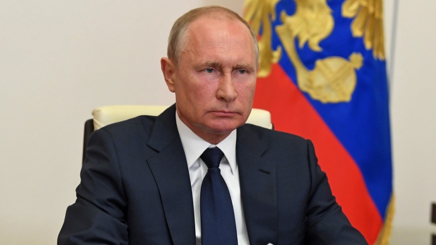 Путин поручил загрузить авиазаводы и запустить новую программу лизинга