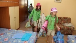 Каникулы строгого режима? Как летние лагеря готовят к отдыху российских детей