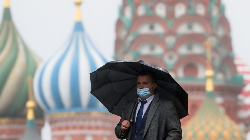 Собянин считает, что необходимость носить маски сохранится в Москве до осени