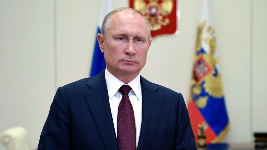 Путин поручил бесплатно подключать россиян к газу