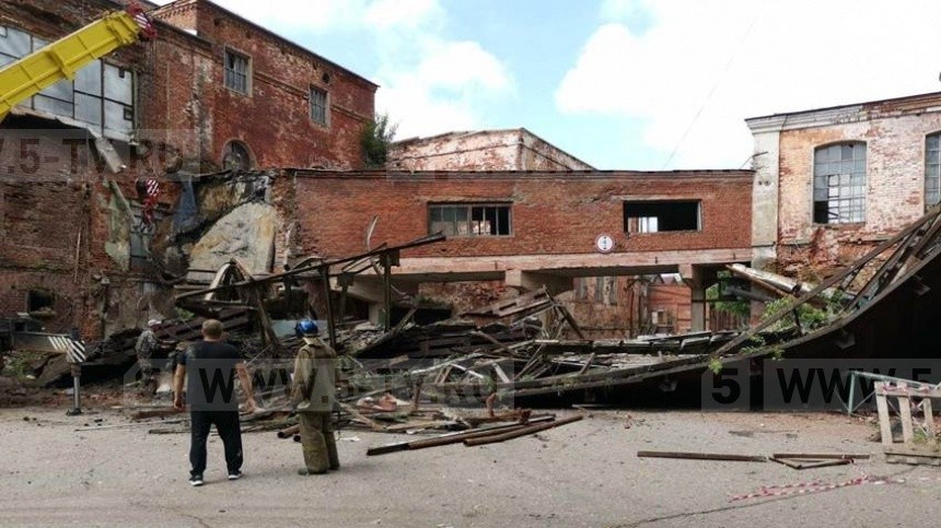 Один человек погиб в результате обрушения конструкции здания под Ивановом