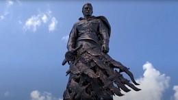 Владимир Путин открыл Ржевский мемориал советскому солдату