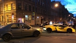 «Так выглядит боль»: Блогер разбил свою Lamborghini в ДТП в Петербурге — видео