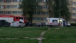 Пожилая женщина погибла в результате мощного пожара в жилом доме в Петербурге