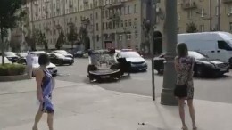 Три «немца» не поделили дорогу на Садовом кольце в Москве — видео