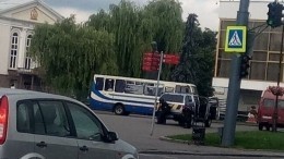 В захваченном на Украине автобусе может быть до 20 заложников