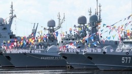 Как посмотреть на парад в День Военно-Морского Флота в Петербурге?