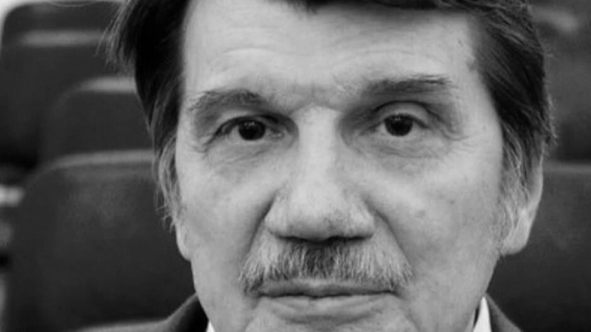 Умер легендарный журналист, создавший курсы для всех студентов России