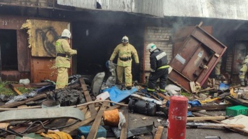 Два человека едва не погибли при мощном взрыве в Череповце